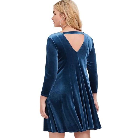 Torrid Blue Velvet Holiday Cocktail Dress V-Neck Cutout Back Size 00 (US 10) - Picture 2 of 9